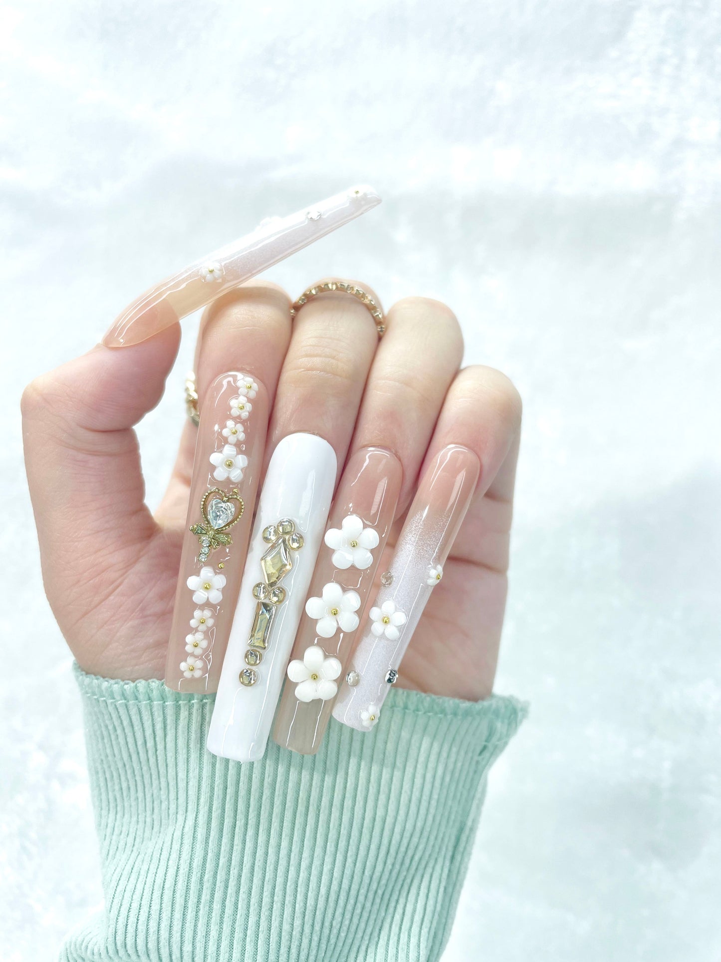 Floral Pearl Handmade Press-On Nails L020