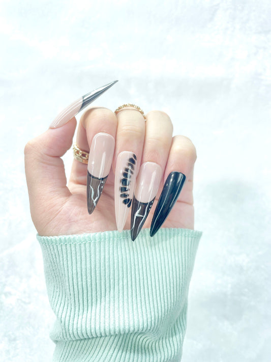 Noir Marble Handmade Press-On Nails L135