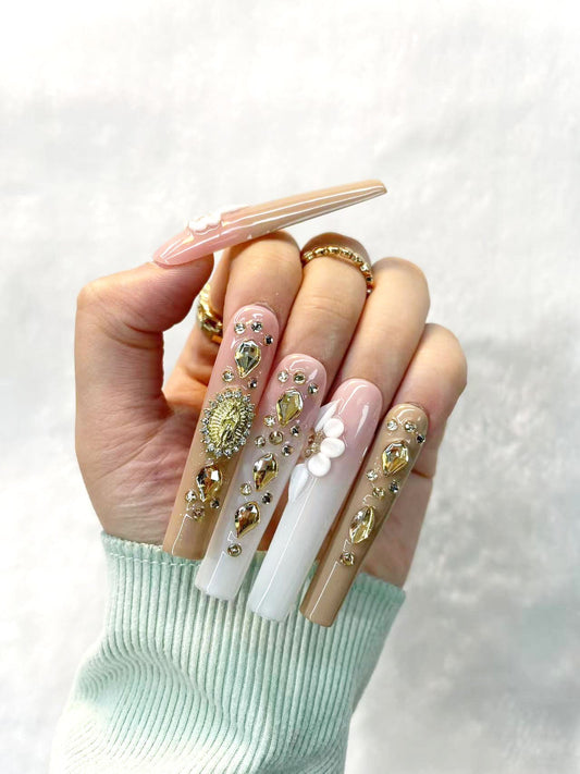 Glamorous Classics Handmade Press-On Nails M060