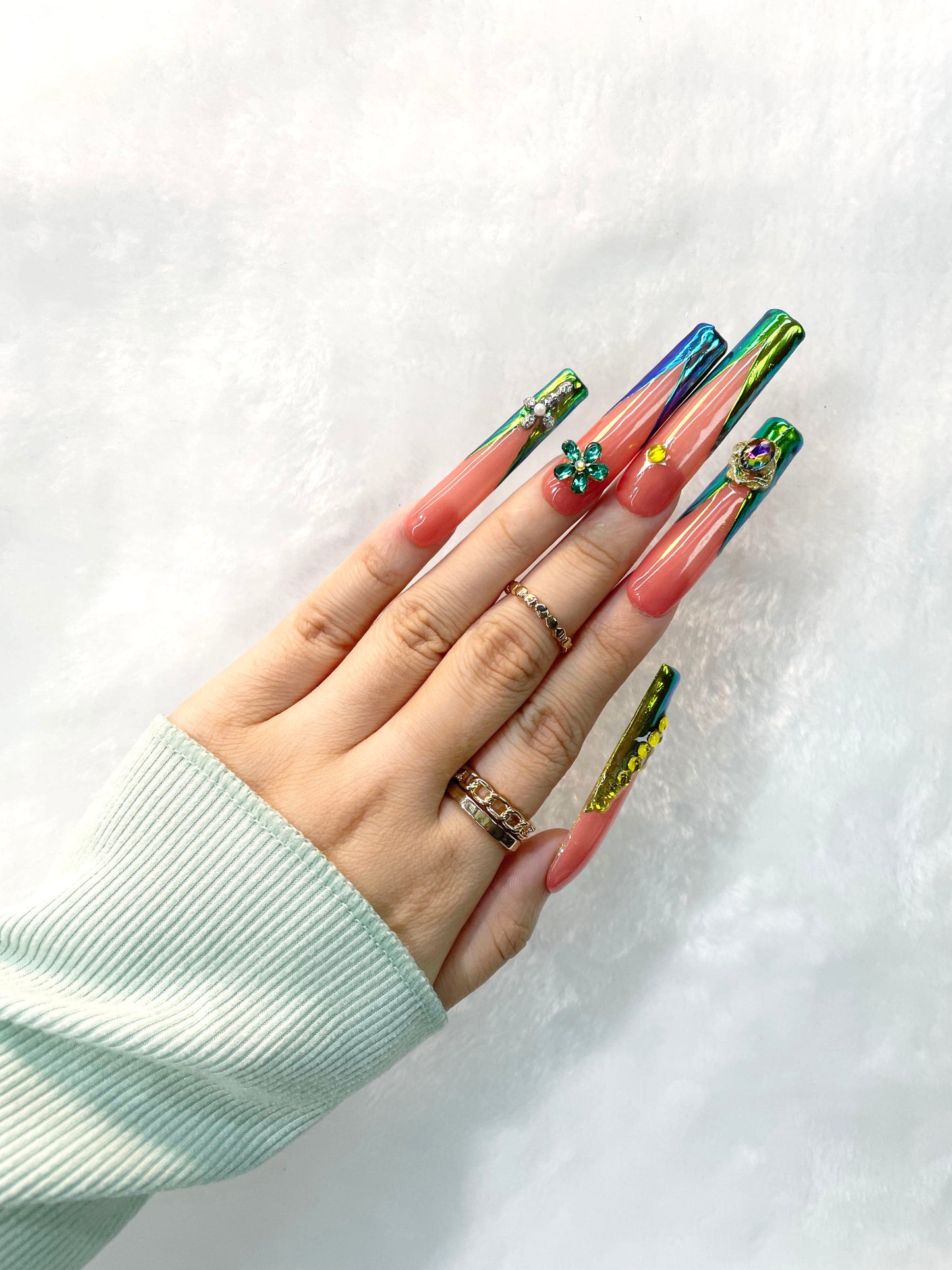 Tropical Elegance Handmade Press-On Nails M099