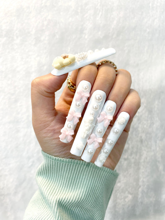 Whimsical White Handmade Press-On Nails L049