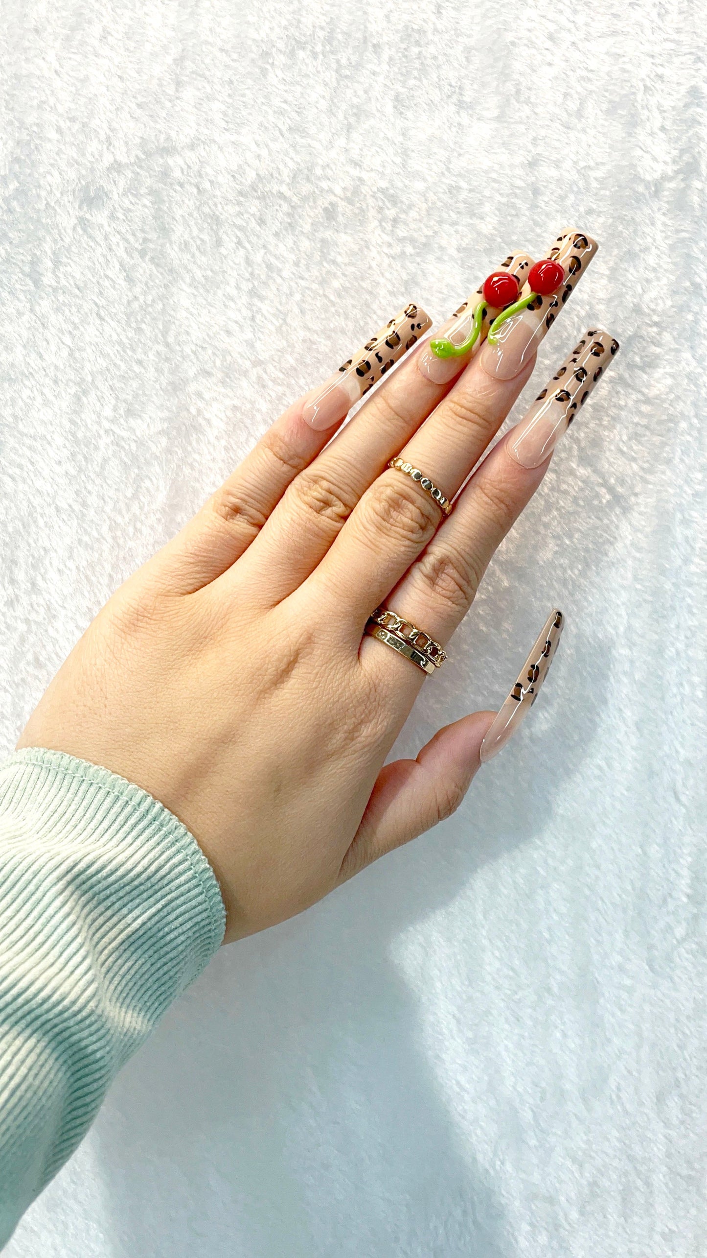 CherryLeopardCharm Handmade Nails L139