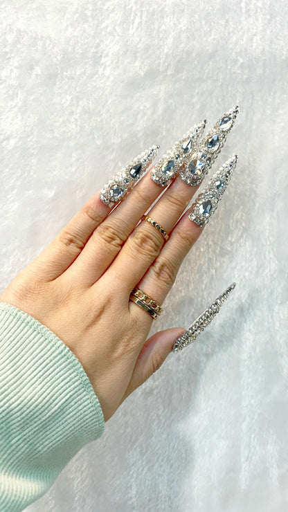 Diamond Dazzle Handmade Press on Nails M026