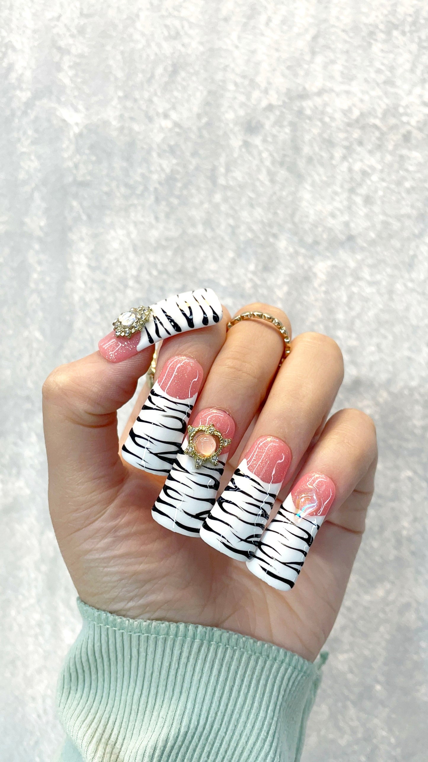 ZebraGlam Handmade Press On Duck Nails M002