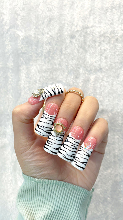 ZebraGlam Handmade Press On Duck Nails M002